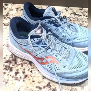 Women's Saucony Omni 19 Shoe Size 8.5